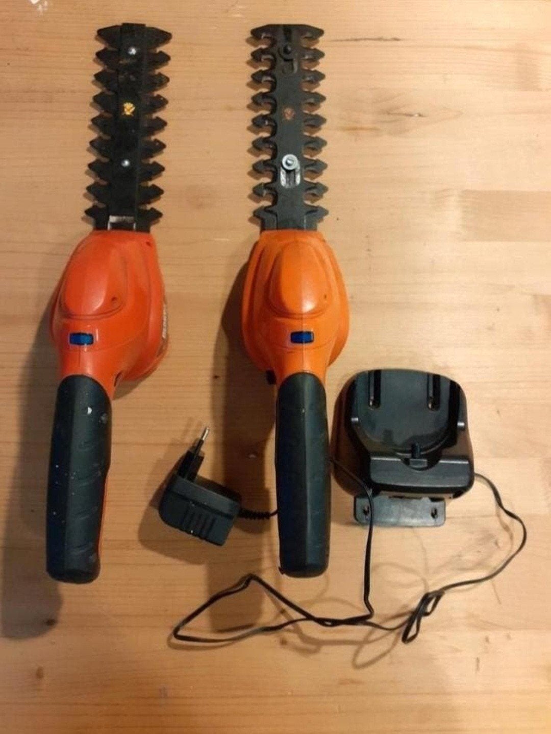 Black & Decker Mini heggescharen, Ophalen of Verzenden, Gebruikt, Accu, Black en Decker