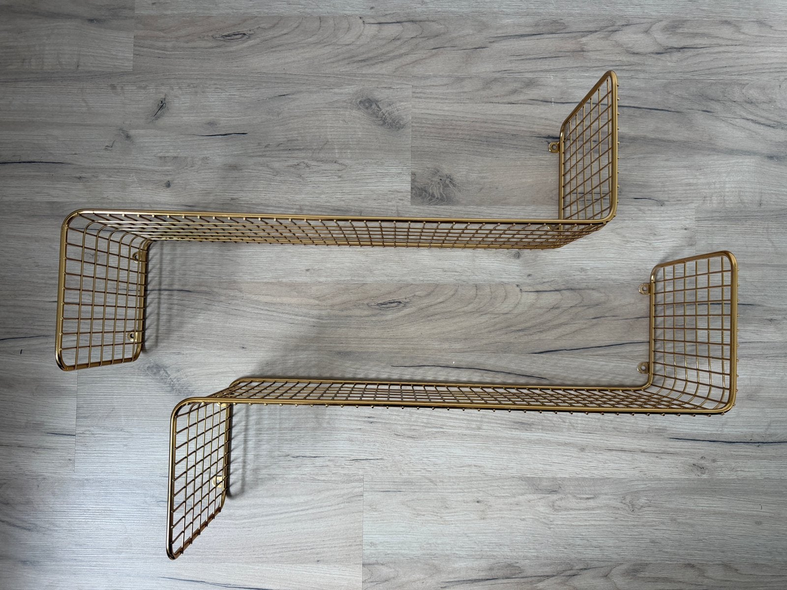 2 metalen wandrekjes / wandplanken goud 60 lang / 20 diep, Huis en Inrichting, Woonaccessoires | Wandplanken en Boekenplanken