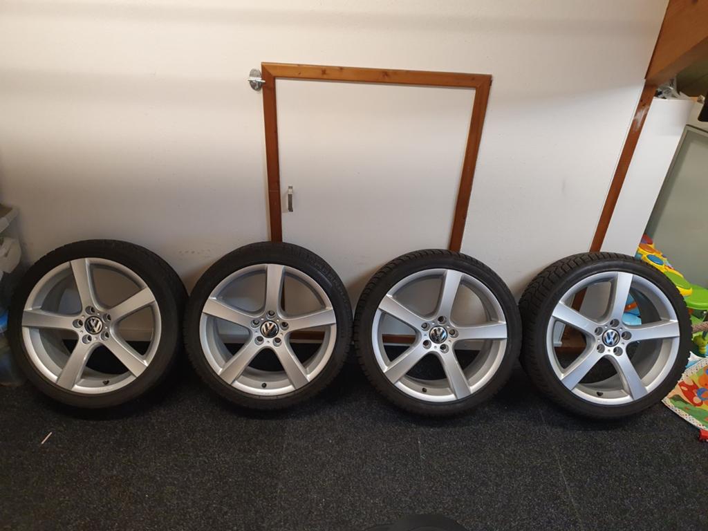 Volkswagen 5x112 18 inch 225 40 18 winterbanden golf passat, 18 inch, Gebruikt, Velg(en), Personenwagen