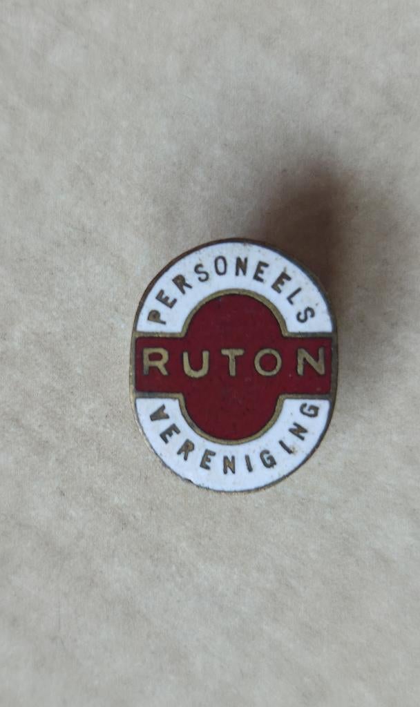 Ruton Huishoudelijke Apparaten Personeels Vereniging knoop, Gebruikt, Niet vindbaar, Niet vindbaar, Speldje of Pin