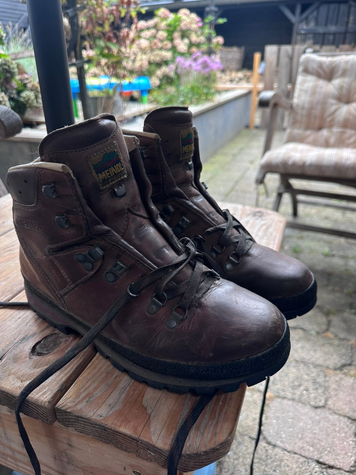 Meindl, Ophalen of Verzenden, Zo goed als nieuw, Wandelschoenen