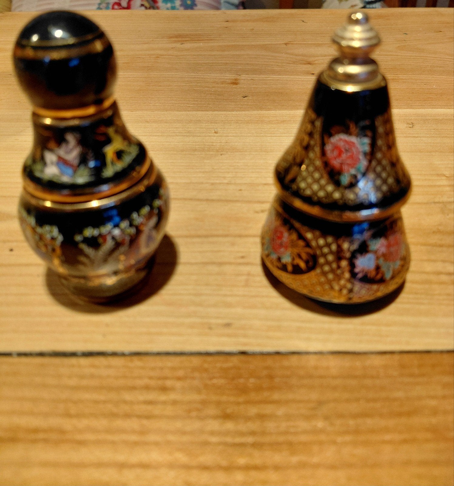 2 vintage Griekse parfumflesjes, Ophalen of Verzenden, Parfumfles