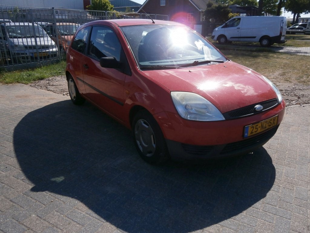 Ford Fiesta 1.3 Style (bj 2004), Auto's, Airbags, 4 cilinders, Origineel Nederlands, Bedrijf