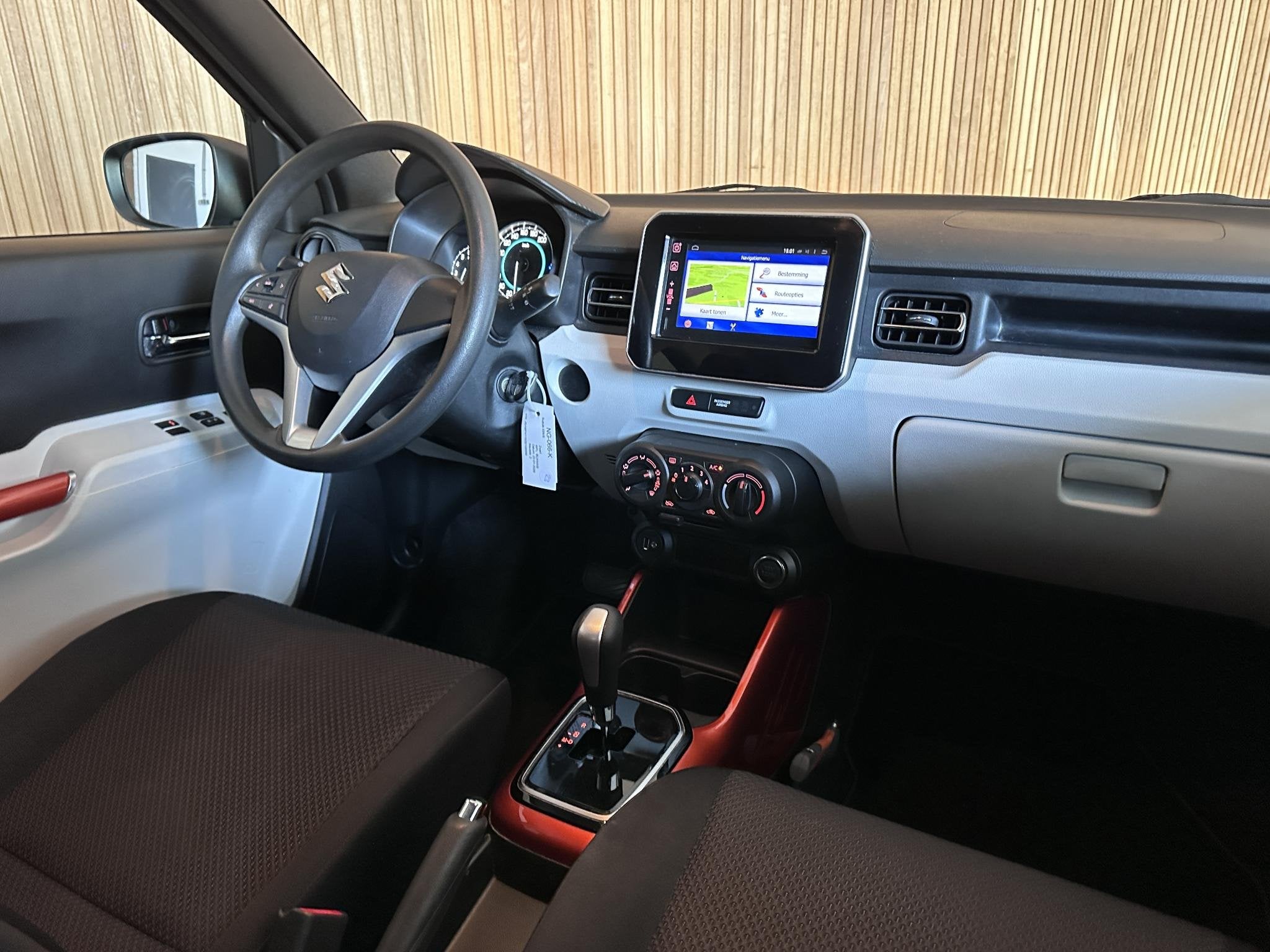 Suzuki Ignis 1.2 Select Intro Automaat | Airco, 12 maanden, Stof, Gebruikt, 4 cilinders