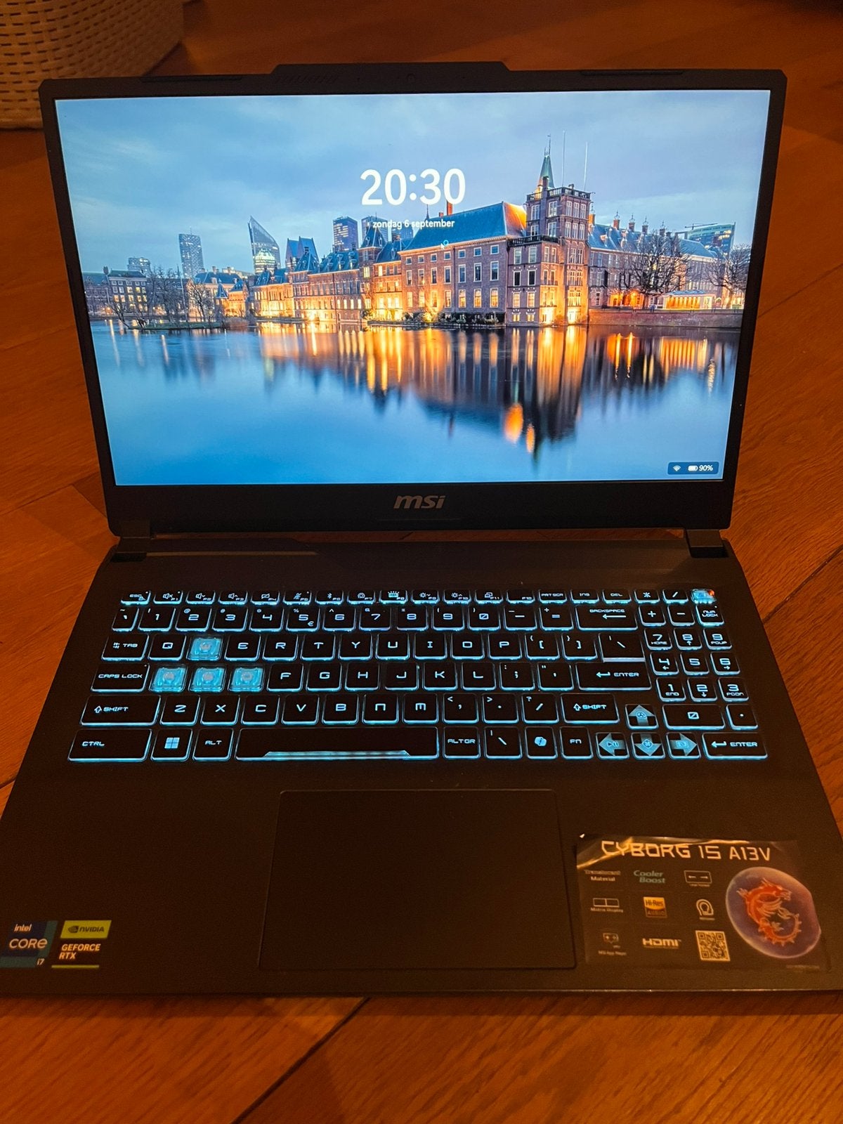 Krachtige MSI Cyborg 15 A13VE-1830NL Gaming Laptop, Ophalen, Zo goed als nieuw, Gaming, SSD