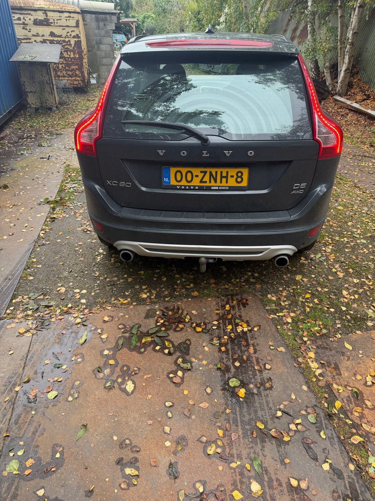 Volvo XC60 D5 Aut6 2013 Grijs, Auto's, Automaat, 15 km/l, Zwart, 2000 kg