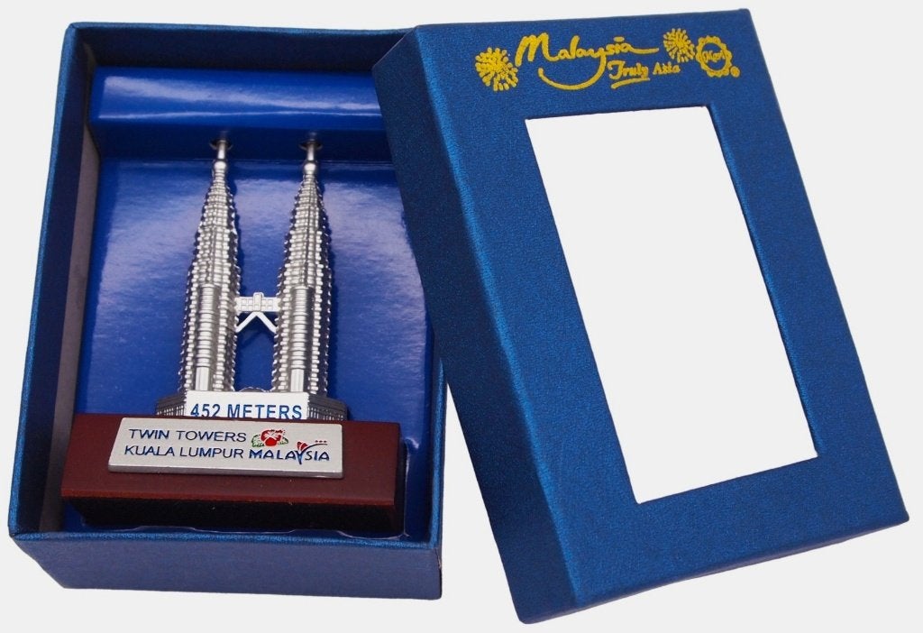 Twin Towers Kuala Lumpur Malaysia (Silver) souvenir, Ophalen of Verzenden, Nieuw