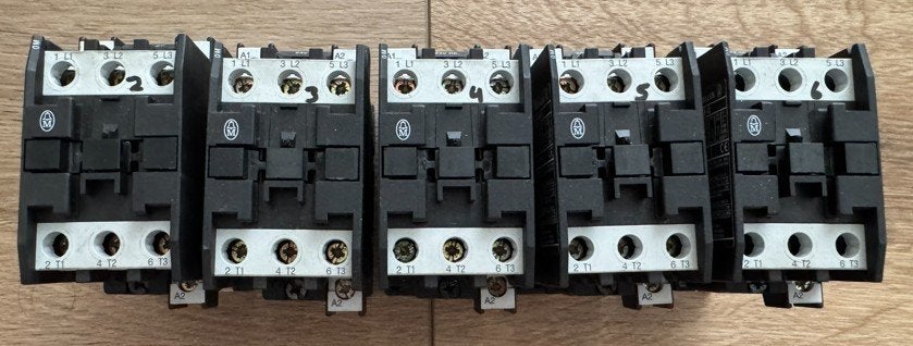 4x Moeller DIL 0 M-G magneetschakelaar  DC contactor, Ophalen of Verzenden, Zo goed als nieuw