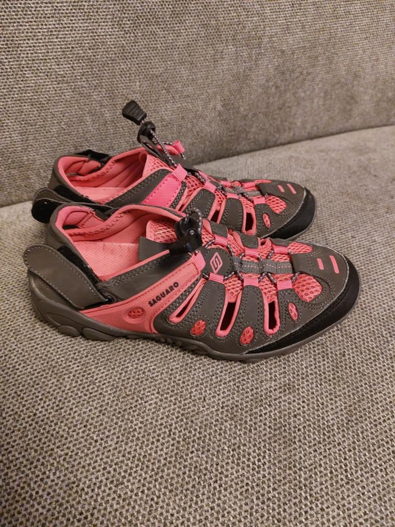 Waterschoenen met neus, maat 37. Quechua, Ophalen of Verzenden, Zo goed als nieuw, Kind