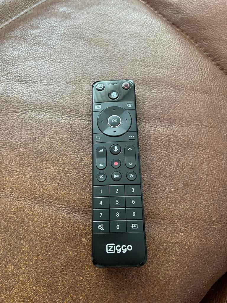 Ziggo Next afstandsbediening, Ophalen of Verzenden, Zo goed als nieuw, Origineel, Mediaspeler
