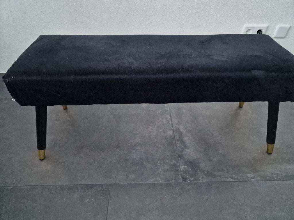 Zwart velvet voeten bankje gouden poten, Ophalen of Verzenden, Zo goed als nieuw, Rechthoekig, 125 cm of meer