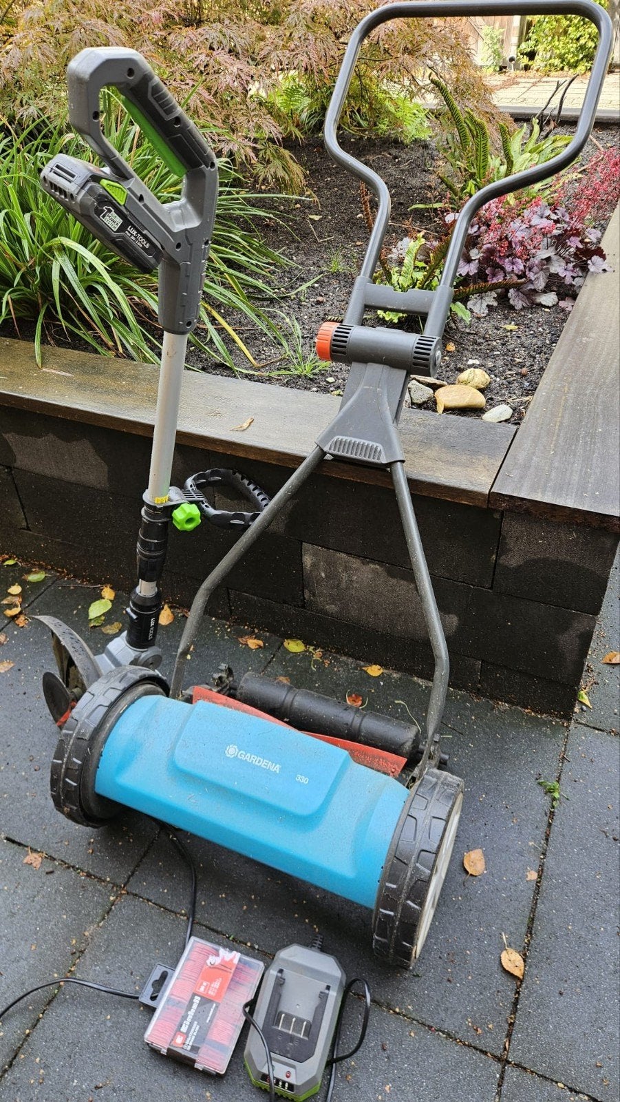 Gardena Kooimaaier + LUX-Tools Accu Trimmer, Ophalen