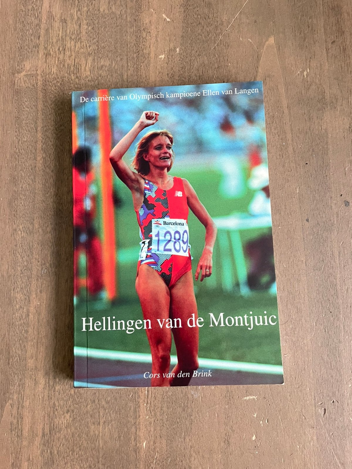 Hellingen van de Montjuic - C. Van den Brink, Ophalen of Verzenden, Zo goed als nieuw, Lopen en Fietsen