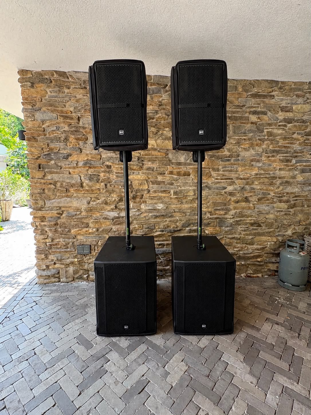 2x RCF NX32-A + 2x SUB 708-AS, Ophalen, Zo goed als nieuw, Subwoofer, Overige merken
