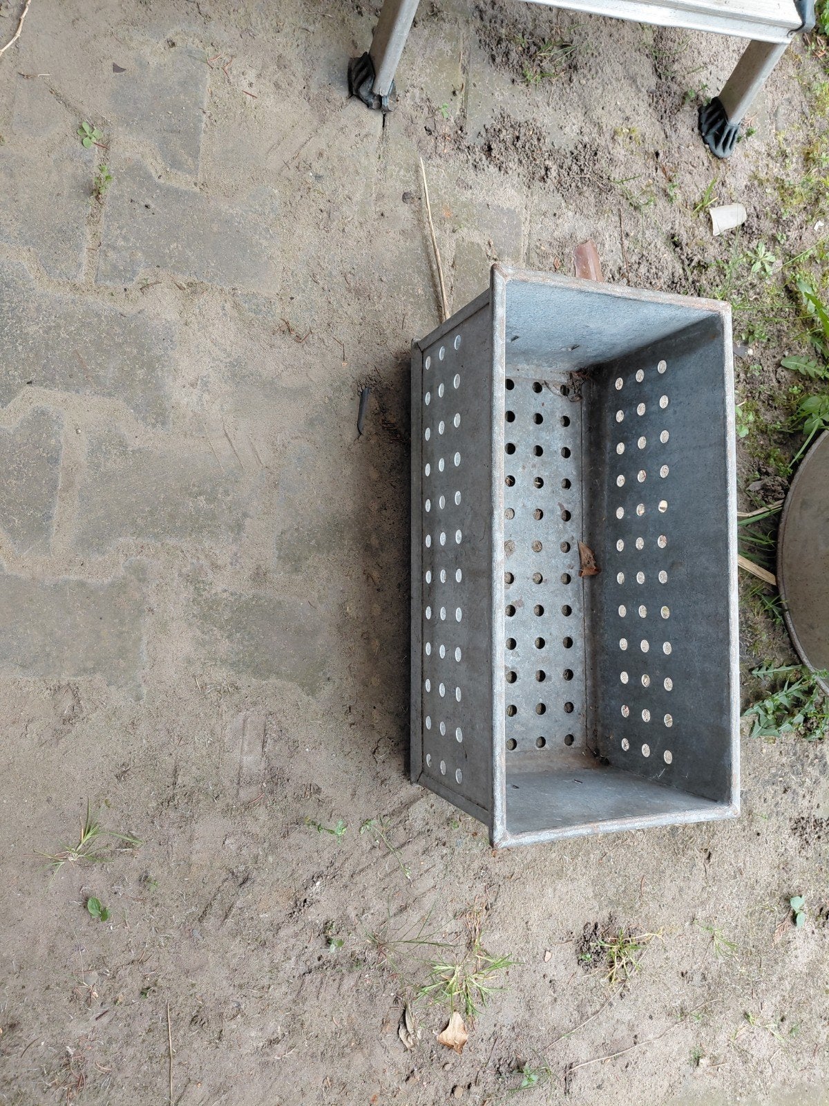 Zinken bak 52x28x24 cm - Ideaal voor opslag of decoratie, Antiek en Kunst, Ophalen