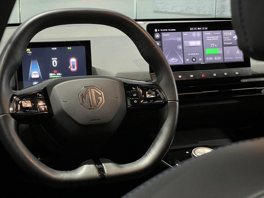 MG 4 Long Range Luxury 64 kWh | Navi | Led Koplampen | CarPl, Auto's, 12 maanden, Gebruikt, Origineel Nederlands, Automatische klimaatregeling