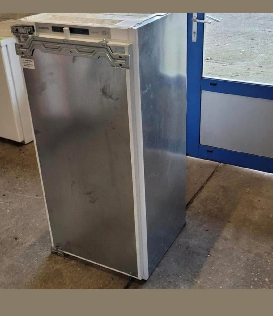 Keurig nette jonge siemens inbouw koelkast deur op deur, Zonder vriesvak, 120 tot 140 cm, 200 liter of meer, Siemens