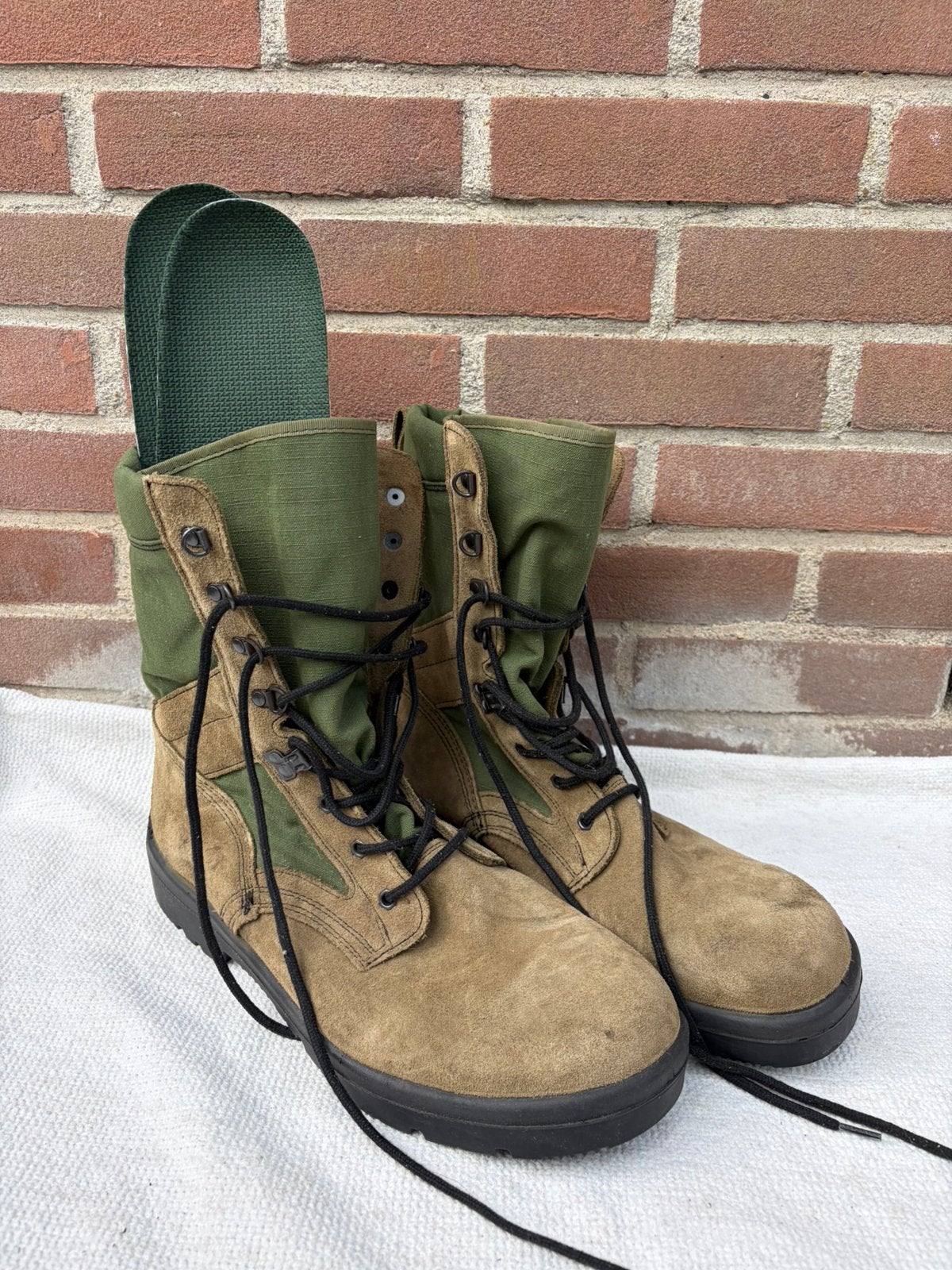 Leger kisten tropisch, Ophalen of Verzenden, Zo goed als nieuw, Schoenen
