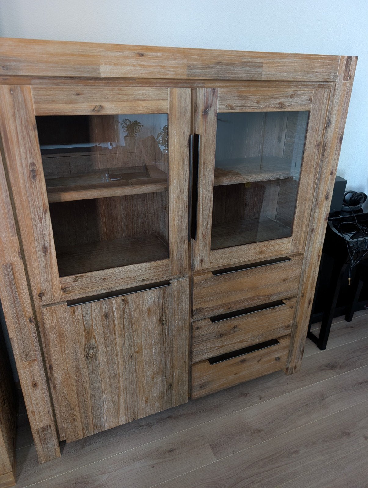 Massief houten vitrinekast met lades en deuren, Huis en Inrichting, Kasten | Vitrinekasten, Ophalen, Gebruikt, Glas, 150 tot 200 cm