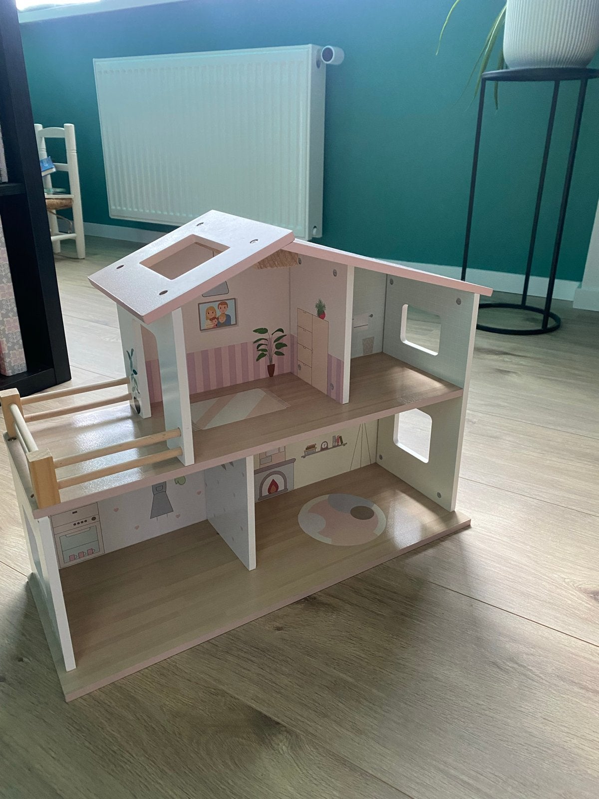 Compact poppenhuis met complete inrichting en Little Dutch, Ophalen, Zo goed als nieuw, Poppenhuis