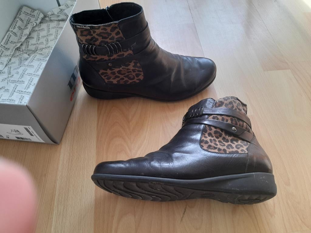 Enkellaarsjes boots dames maat 40 zgan model safira, Zwart, Lage of Enkellaarzen, Zo goed als nieuw, Ophalen of Verzenden