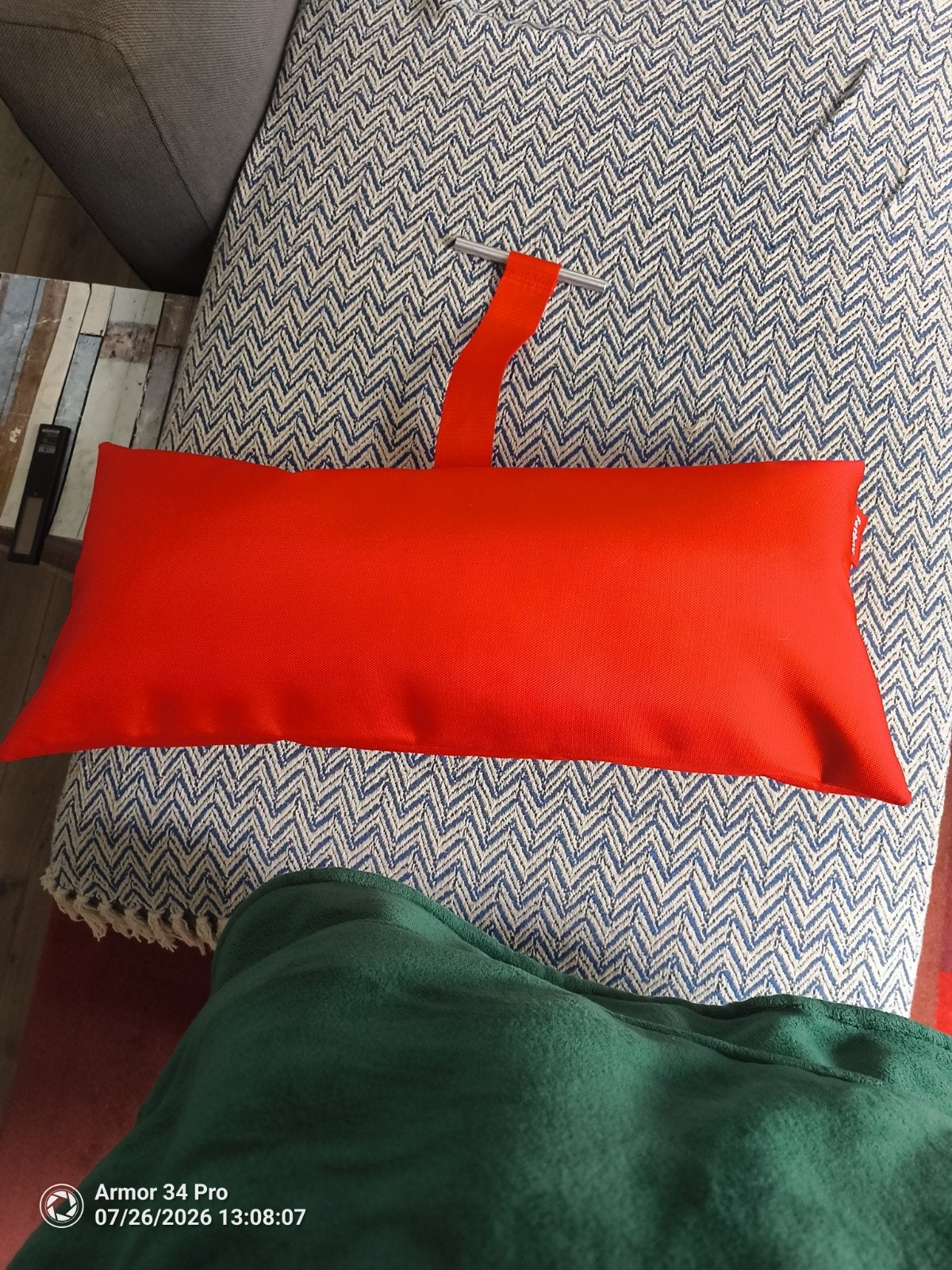 Fatboy rood kussen met pin (hangmat) ophalen in Hilversum, Tuin en Terras, Ophalen, Zo goed als nieuw, Meerpersoons, Buiten