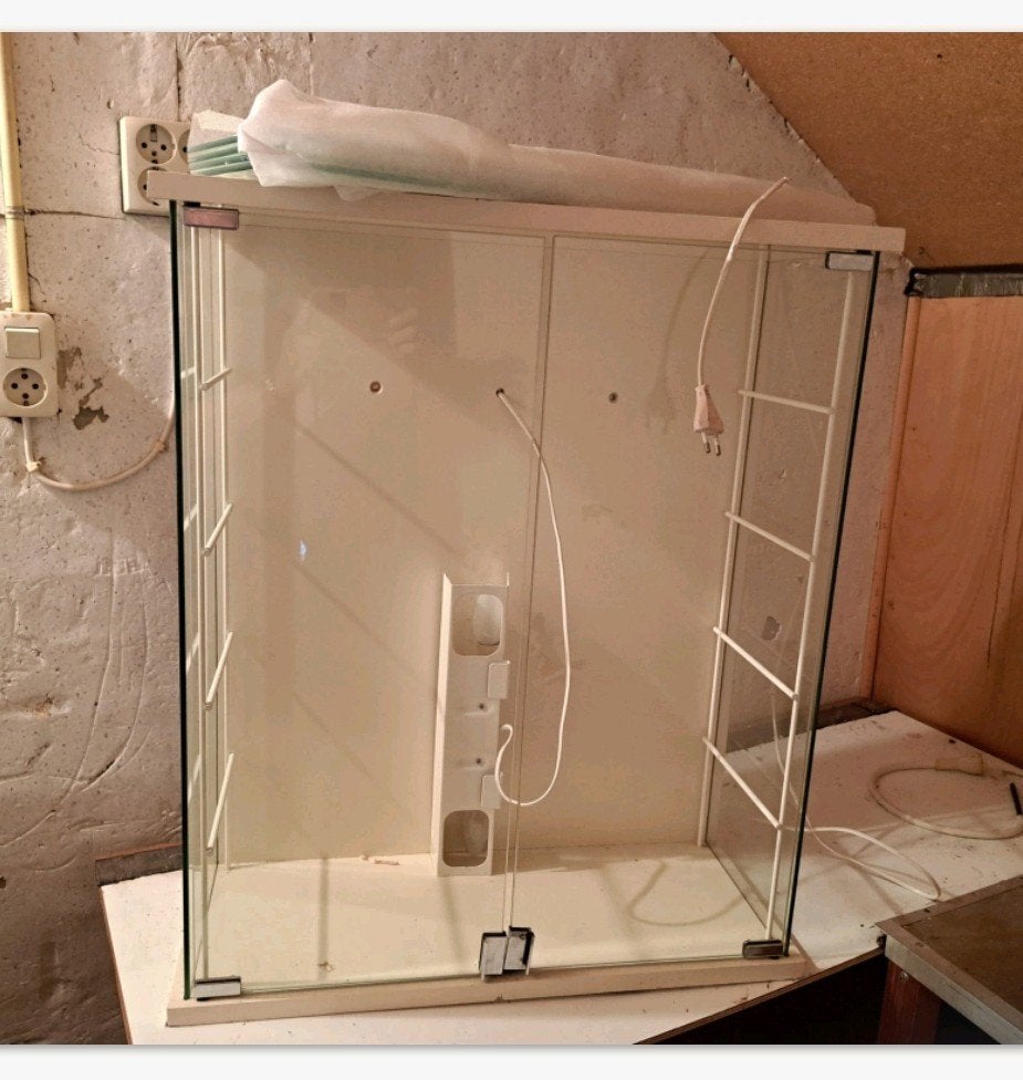 glazen vitrine kastje met verlichting en glasplaten, Ophalen, Gebruikt