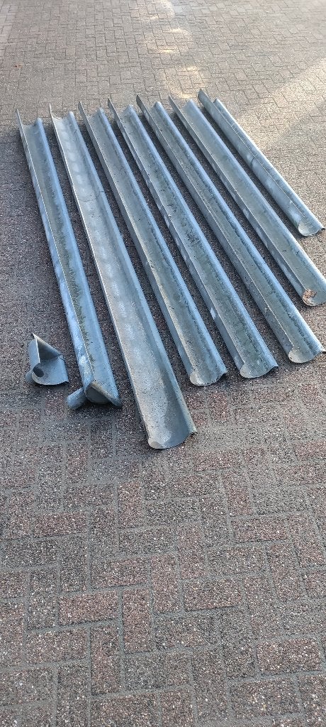zinken goot met kraal en beugels, Ophalen, Gebruikt, 250 mm of meer
