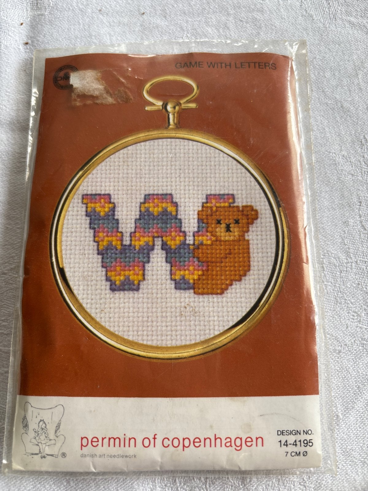 Permin of Copenhagen borduurpakket - Letter W, Nieuw, Meerkleurig, Ophalen of Verzenden, Overige merken