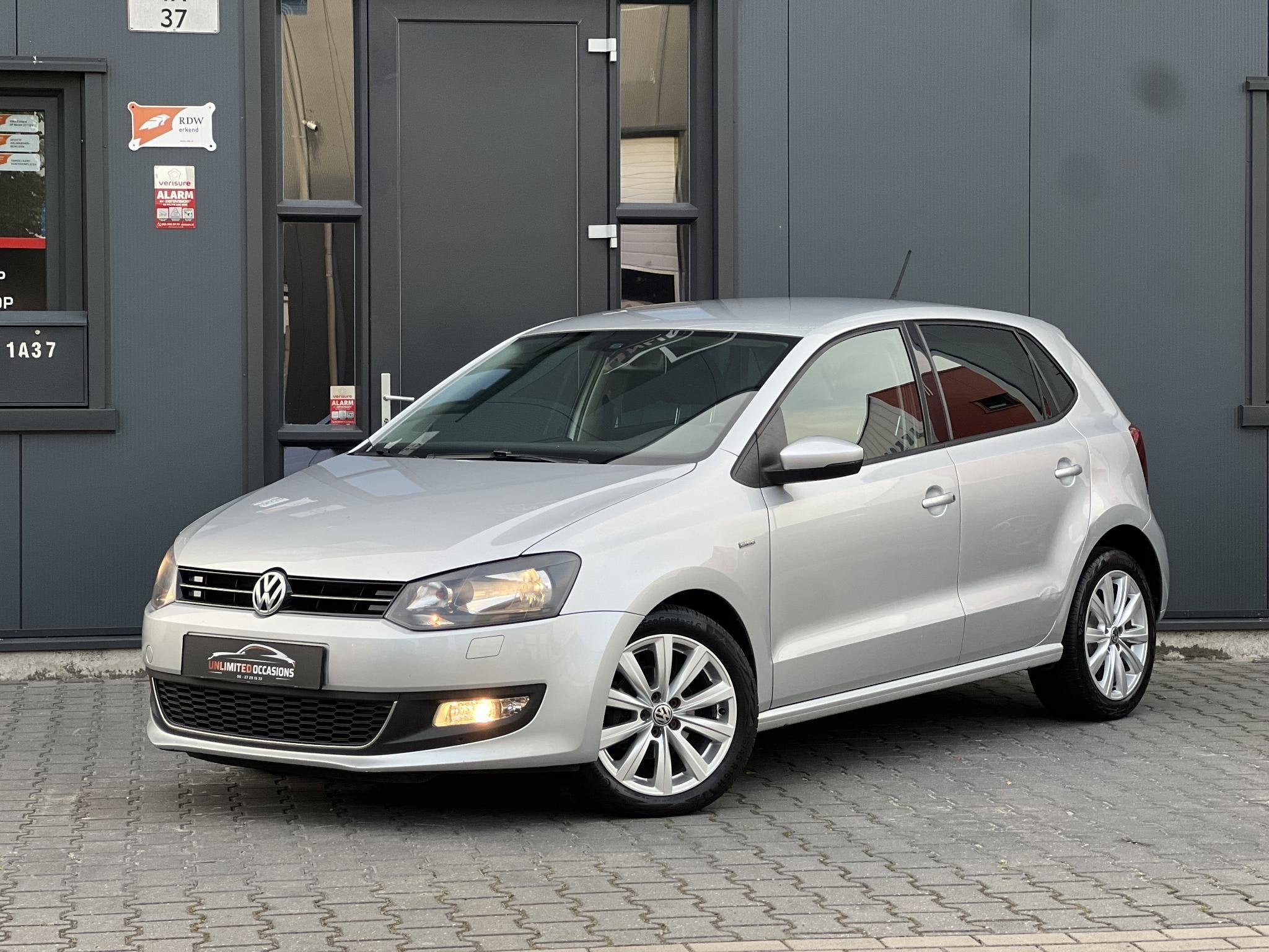Volkswagen Polo 1.2-12V BlueMotion Life *ECC*CRUISE*PDC, Voorwielaandrijving, Gebruikt, 1198 cc, Bedrijf