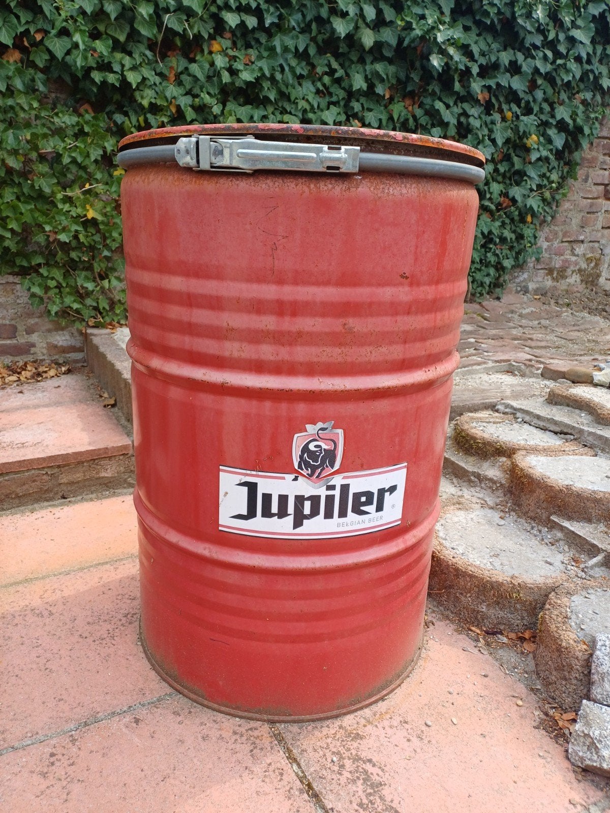 Jupiler BBQ VAT/   Statafel.., Tuin en Terras, Ophalen, Gebruikt