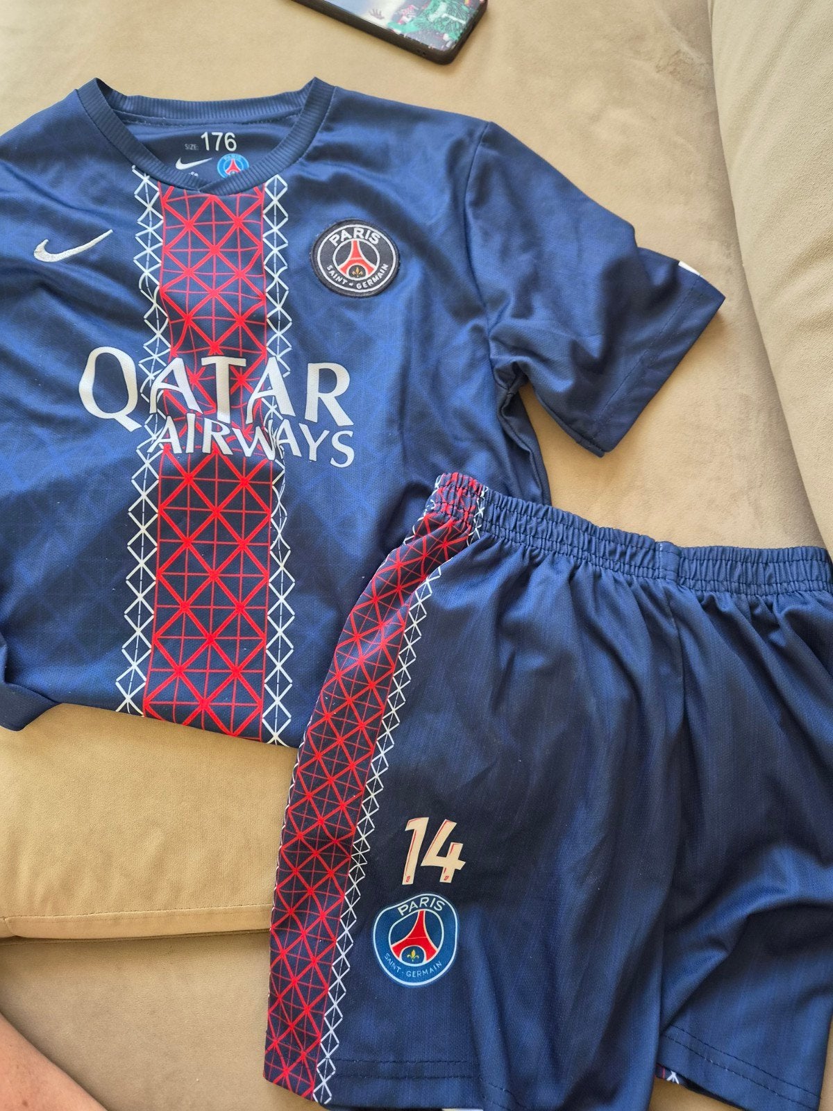 voetbalpakje Paris Saint-Germain, Ophalen of Verzenden, Meisje, Jas