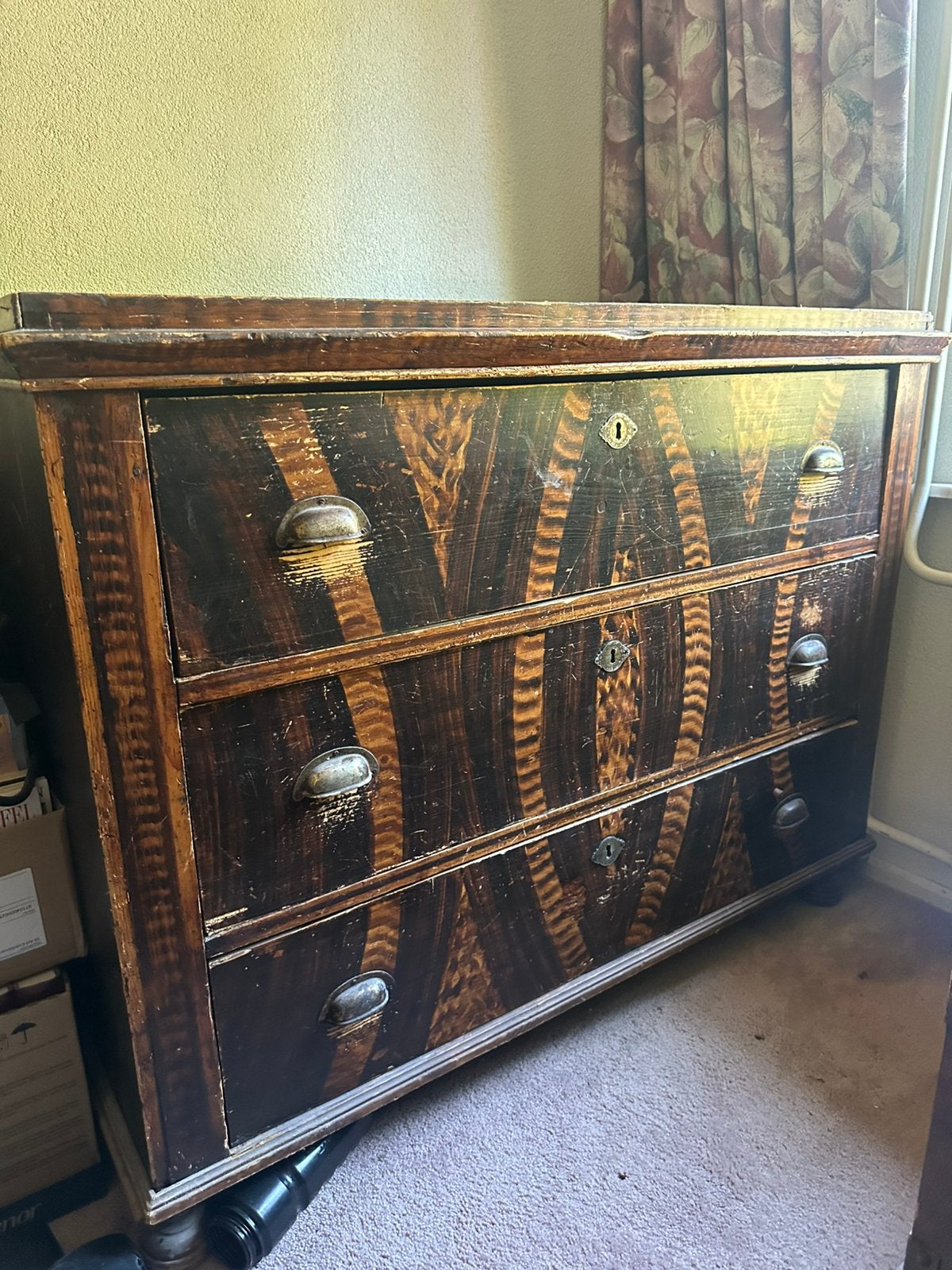 Franse Lade Kast, Ophalen