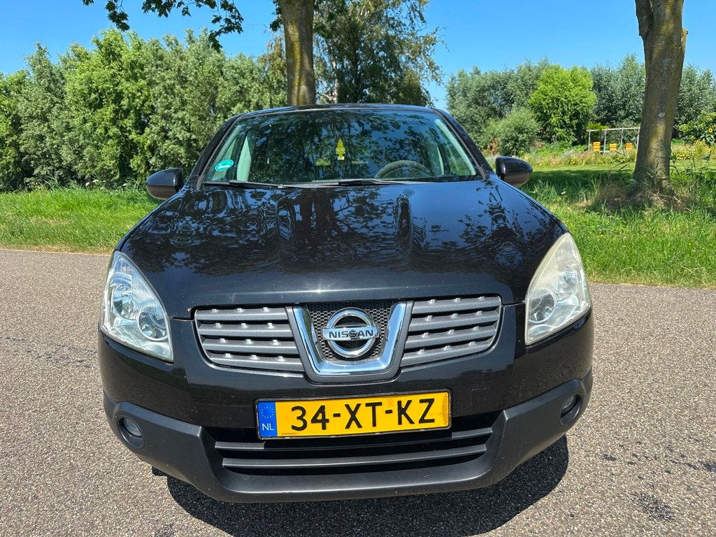 Nissan Qashqai 1.6 Acenta|rijdt goed|trekhaak|camara, Auto's, Nissan, Voorwielaandrijving, 1272 kg, Gebruikt, Zwart