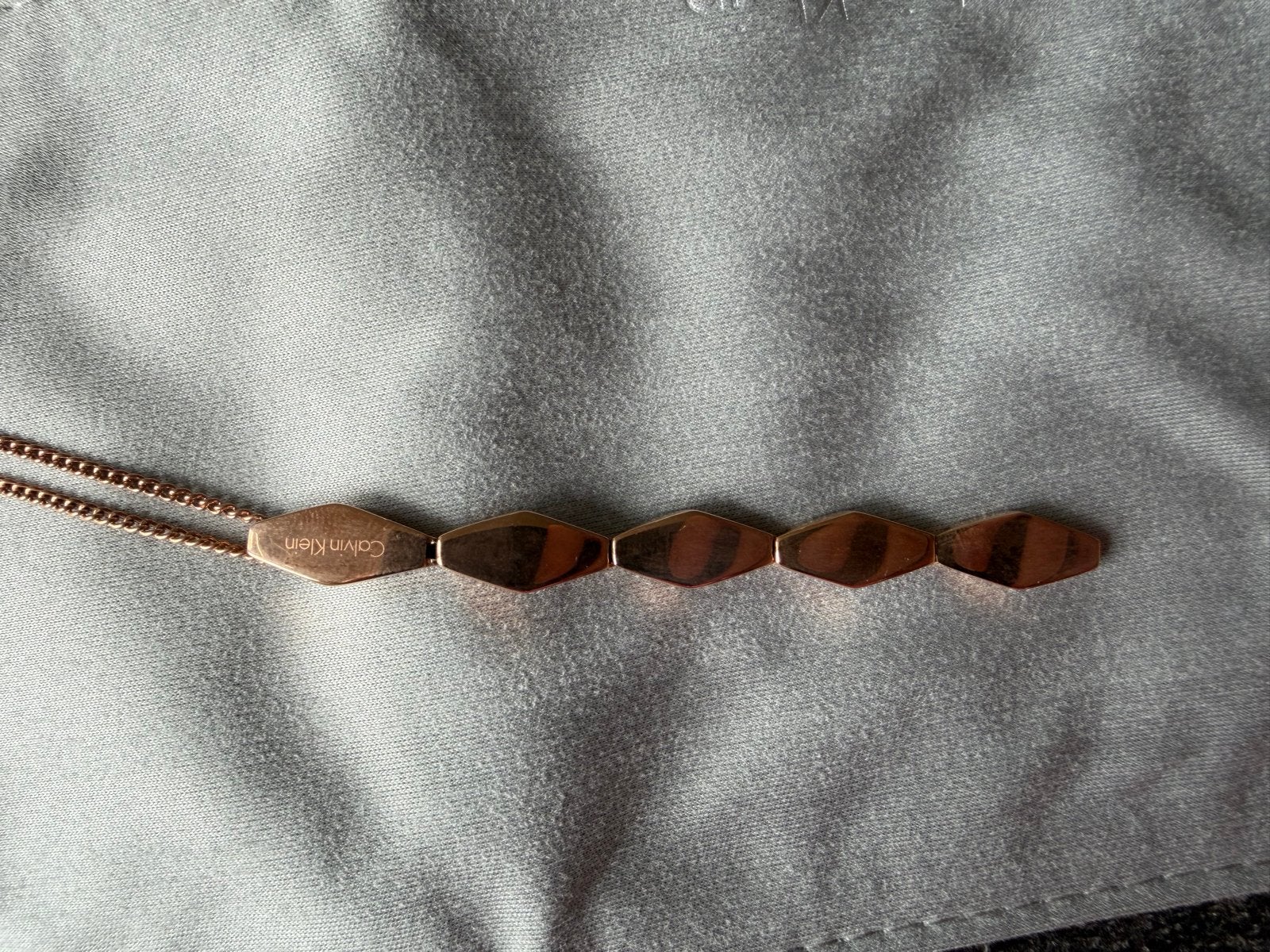 Calvin Klein ketting roségoud met hanger, Ophalen, Zo goed als nieuw, Roze, Overige materialen