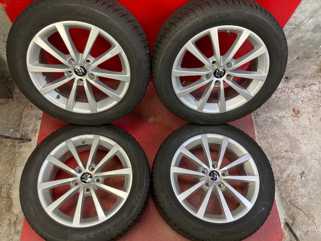 Winterbanden Suzuki Vitara / S Cross / SX4 215/55R17, ., Banden en Velgen, 17 inch, .