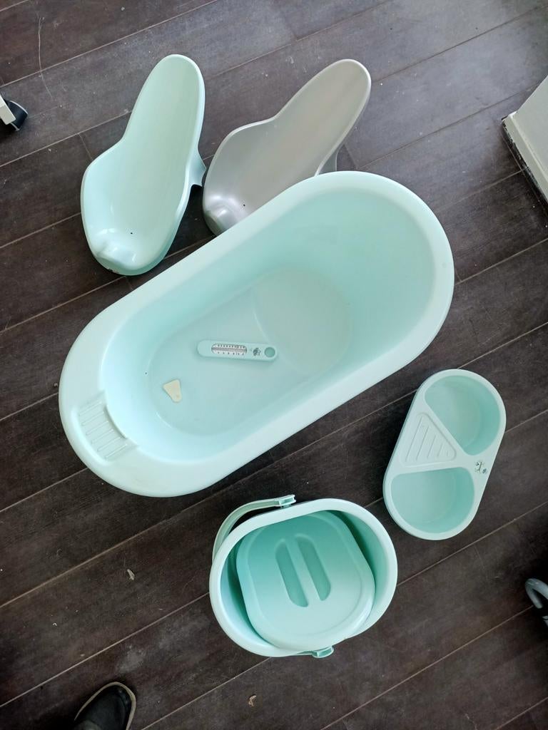 Babybadje met toebehoren, Kinderen en Baby's, Badjes en Verzorging, Gebruikt, Badje, Standaard, Ophalen