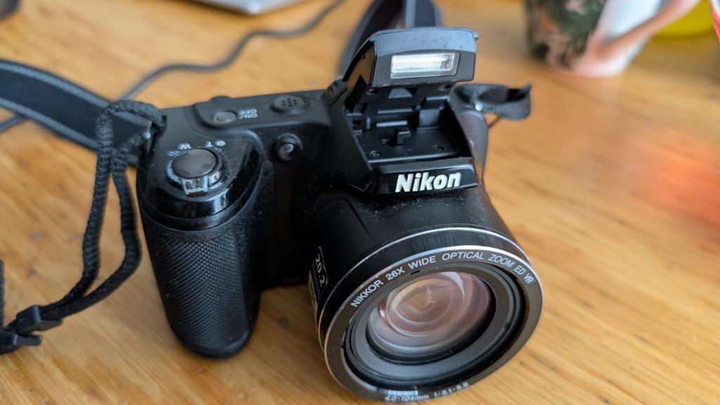 Nikon Coolpix L330 - Gebruikte compactcamera met 26x zoom, Gebruikt, Compact, Ophalen of Verzenden, Nikon