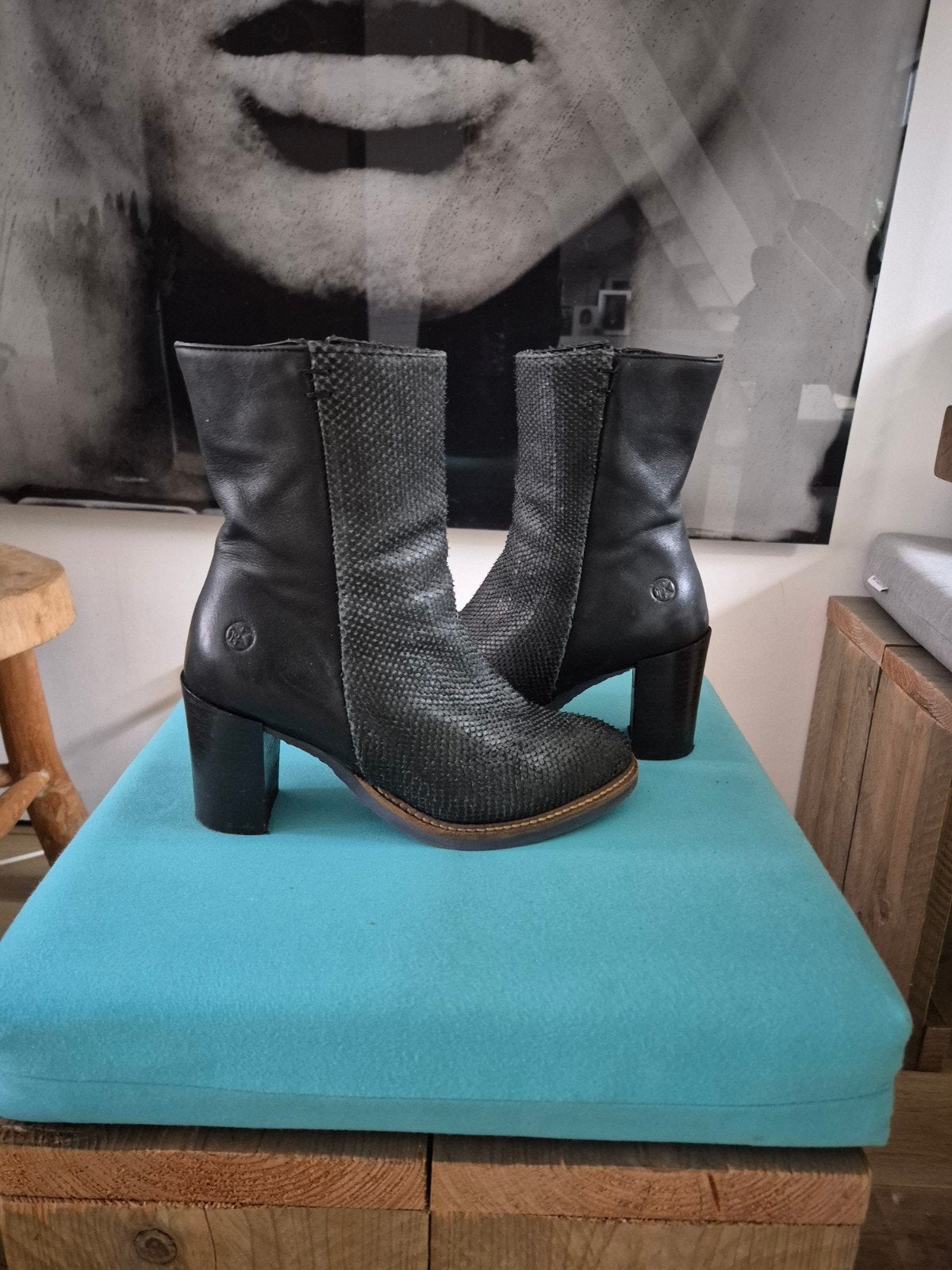 Als nieuw! Leren laarsje maat :40, Kleding | Dames, Schoenen, Ophalen of Verzenden, Zo goed als nieuw, Blauw
