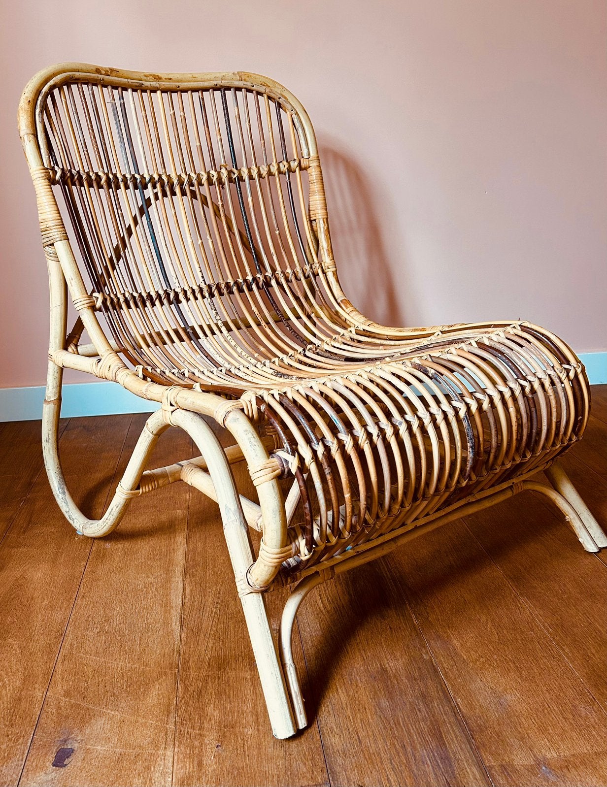 Rotan / riet lounge fauteuil heerlijke stoel, Ophalen, Zo goed als nieuw, Bohemian boho scandinavisch, 50 tot 75 cm
