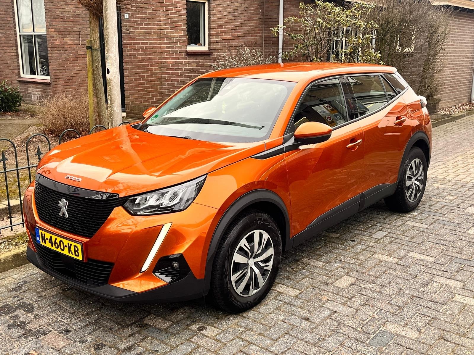 Peugeot 2008 1.2 PureTech Blue Lease Active met nieuwe Distr, Gebruikt, Euro 6, Origineel Nederlands, 3 cilinders