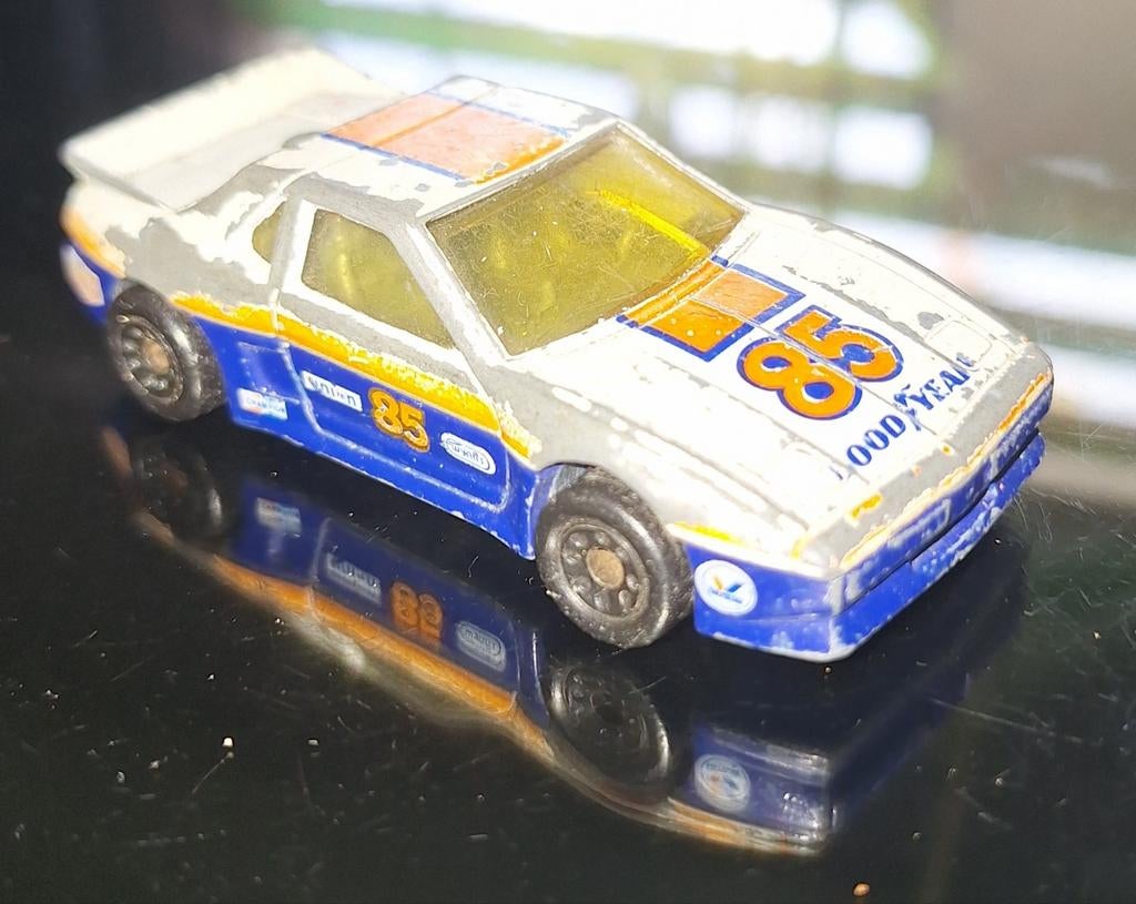 Matchbox Pontiac fiero 1985, Ophalen of Verzenden, Gebruikt, Auto