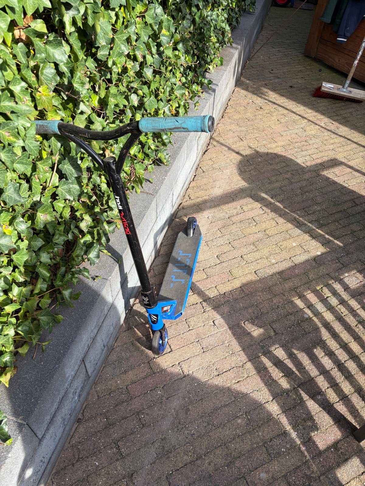 Stuntstep Bestial Wolf Booster B16 - Gebruikt, Fietsen en Brommers, Steps, Ophalen, Gebruikt, Gewone step