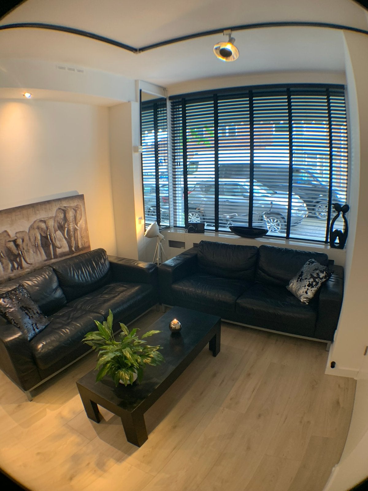 TE HUUR IN TILBURG – LUXE, VOLLEDIG INGERICHTE STUDIO, Tilburg