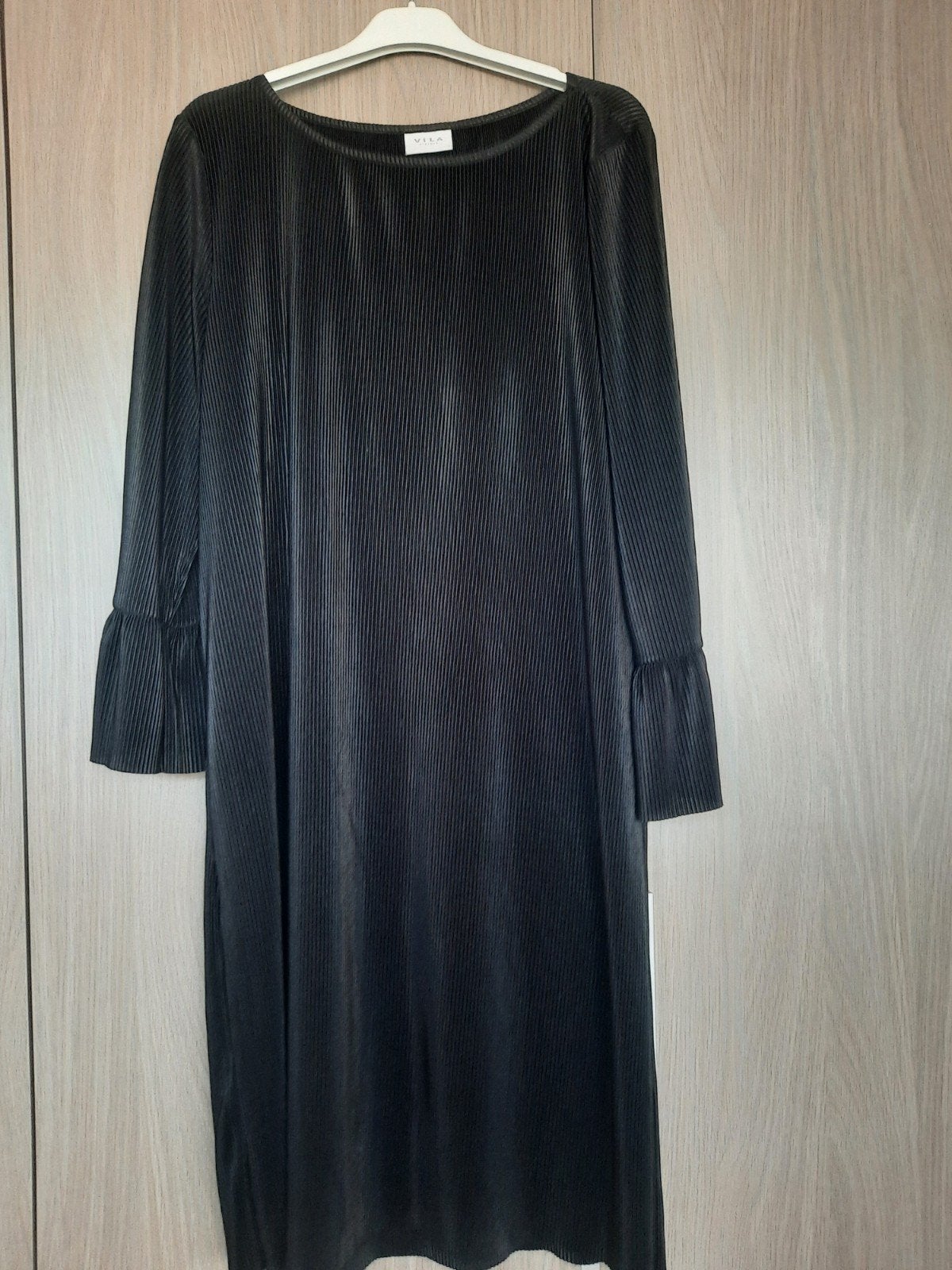 Zwarte jurk met driekwart mouwen, Zwart, Maat 42/44 (L), Ophalen of Verzenden, Boven de knie