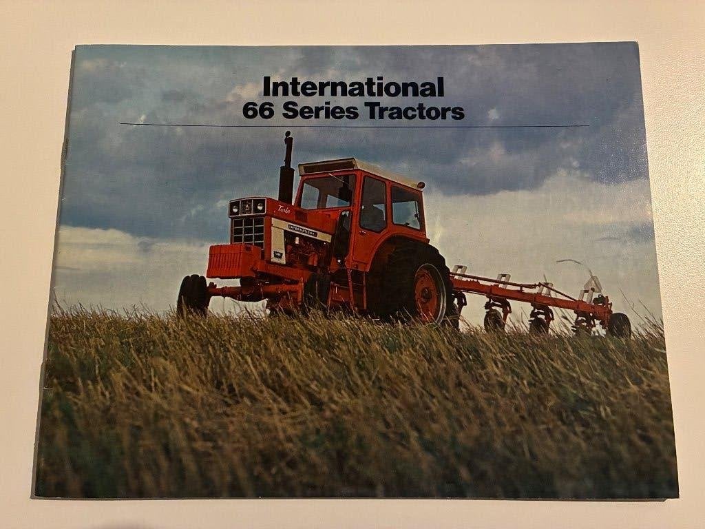 International Harvester trekker tractor folder brochure, Ophalen of Verzenden, Gelezen