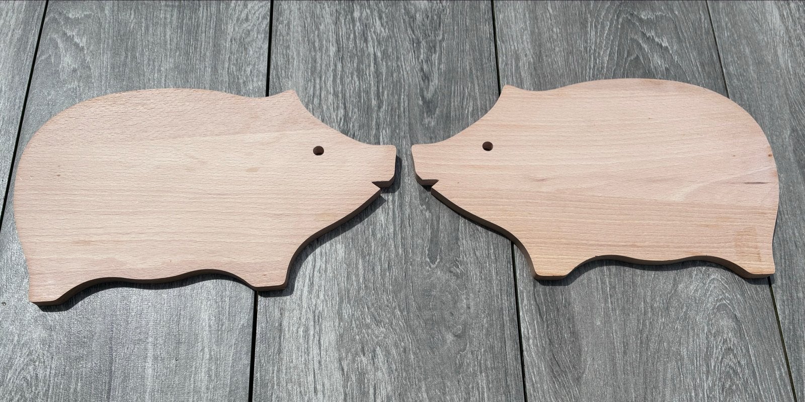 Twee houten broodplankjes 'piglet’, 30x18cm - als nieuw, Hout, Snij-/serveerplank, Ophalen of Verzenden, Zo goed als nieuw
