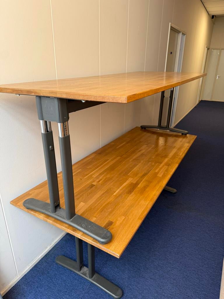 Verstelbaar bureau 200x80 cm - hoogte 67-80 cm, Ophalen, Gebruikt