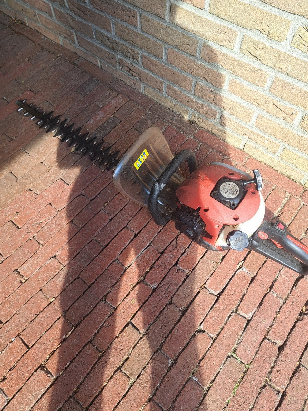 Ikra heggenschaar met 600mm mes., Tuin en Terras, Heggenscharen, Ophalen, Benzine