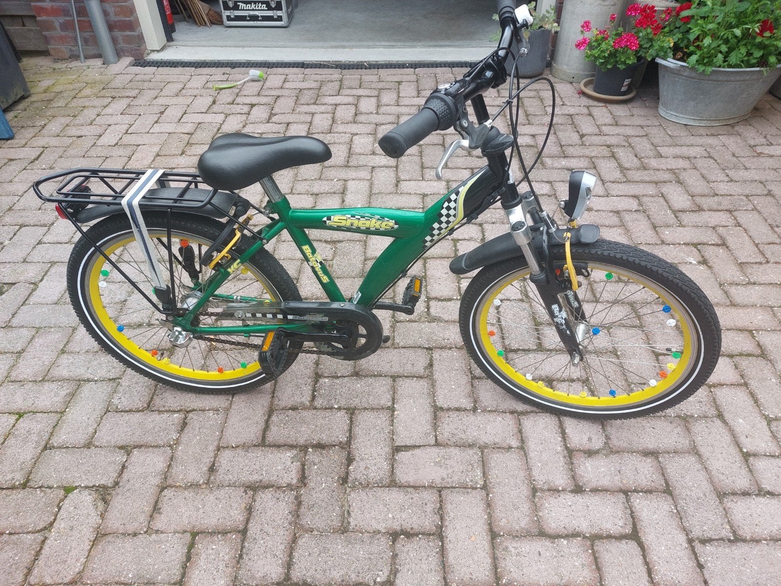Batavus Snake Jongensfiets 22 inch, Fietsen en Brommers, Ophalen, Gebruikt, Velgrem, Versnellingen